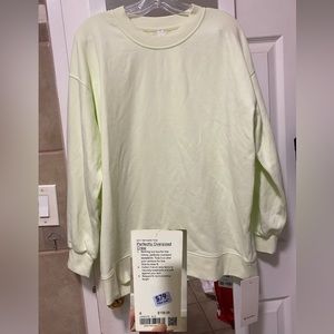Lululemon perfectly oversized crew elix size 6